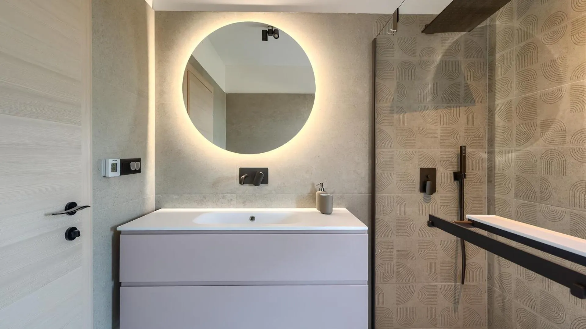 Tar-Vabriga Modern Villa Ava With Outdoor Pool In Tar