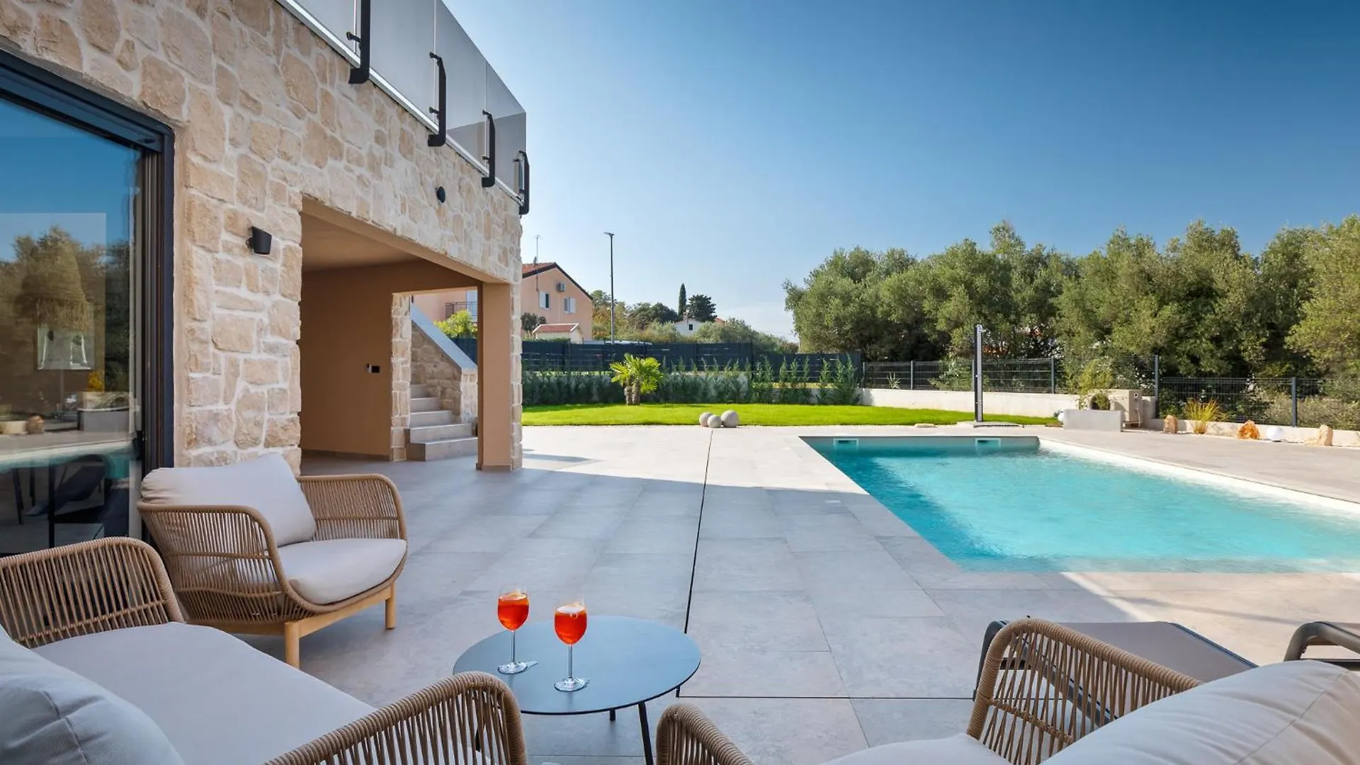 Tar-Vabriga Modern Villa Ava With Outdoor Pool In Tar